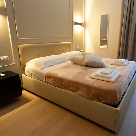 L'abbraccio Di Maria * Neapol